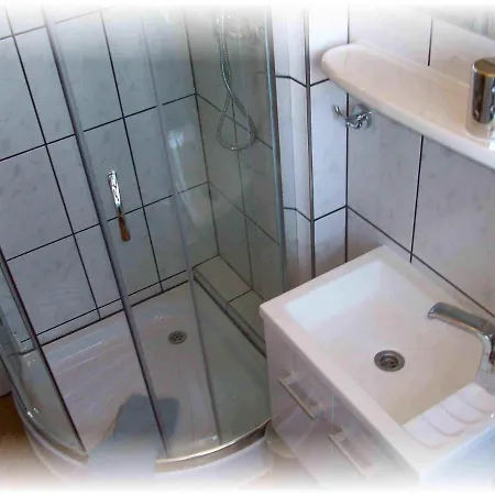 Gaestehaus Elfriede شقة بالتروم